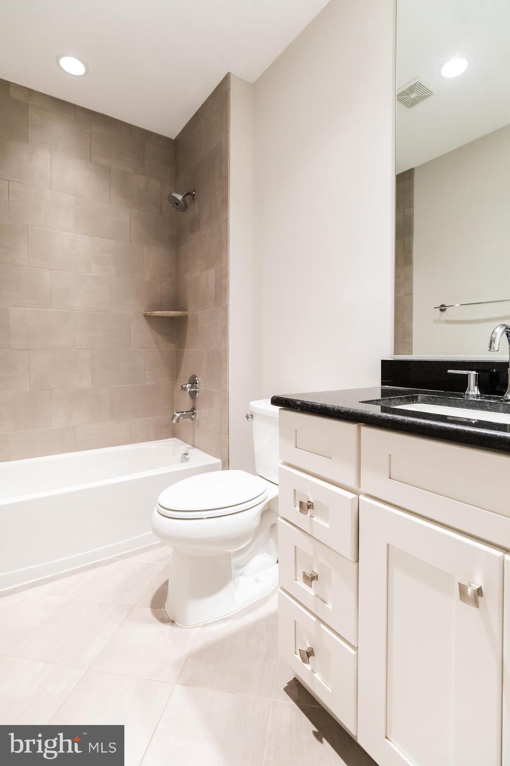 WEST LANGLEY - Residential