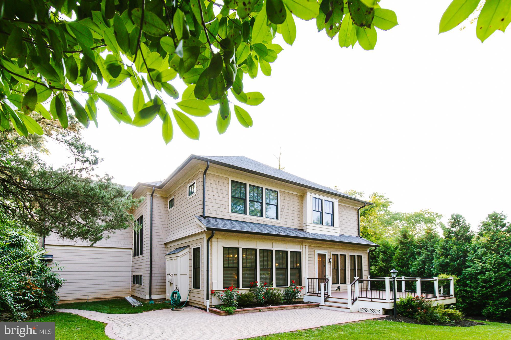 WEST LANGLEY - Residential