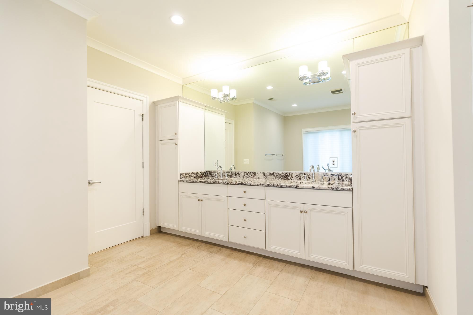 WEST LANGLEY - Residential