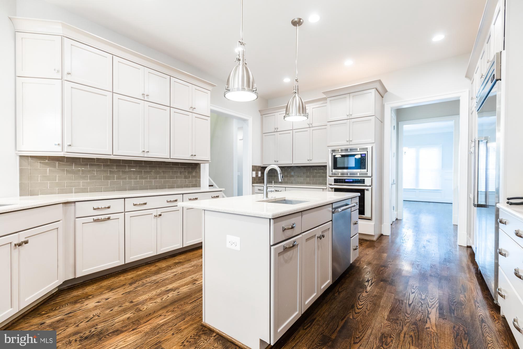 WEST LANGLEY - Residential