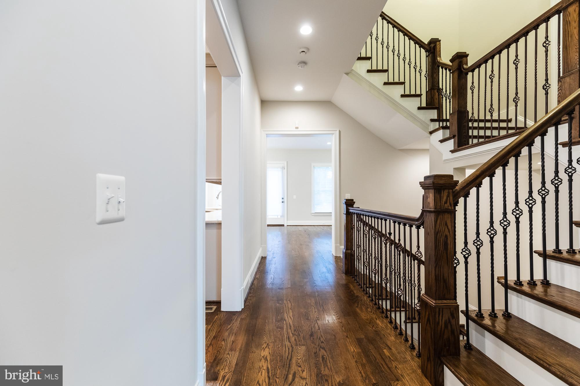 WEST LANGLEY - Residential