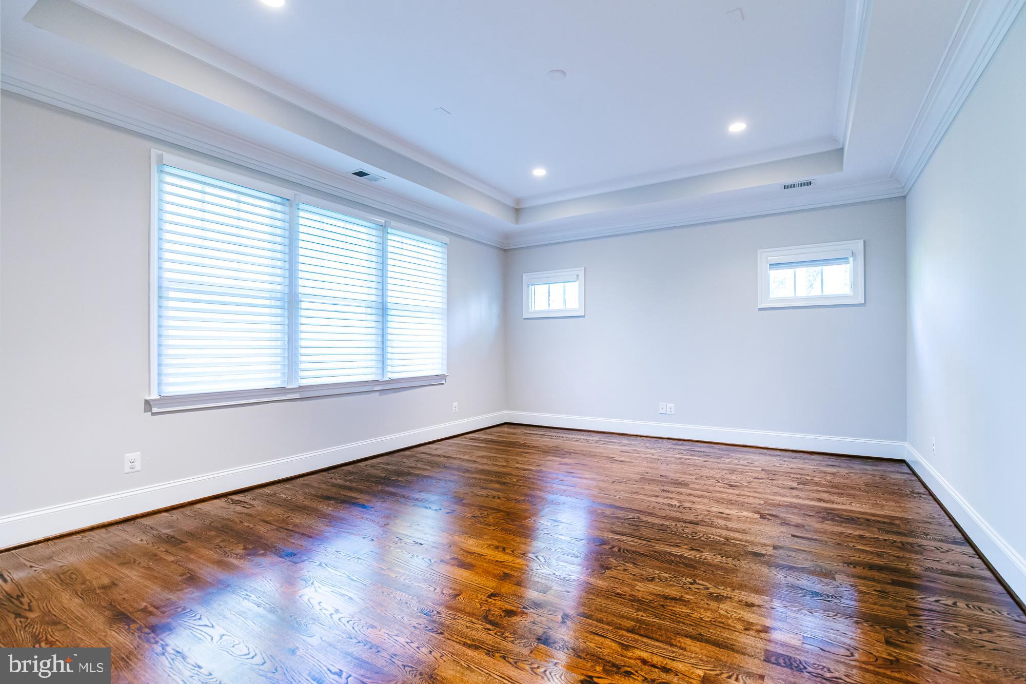 WEST LANGLEY - Residential