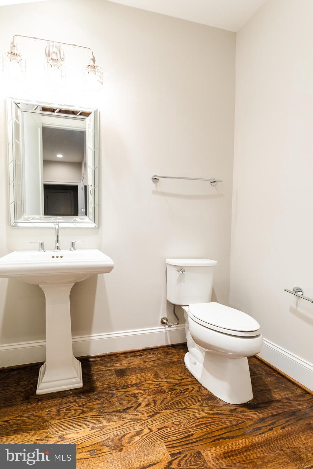 WEST LANGLEY - Residential