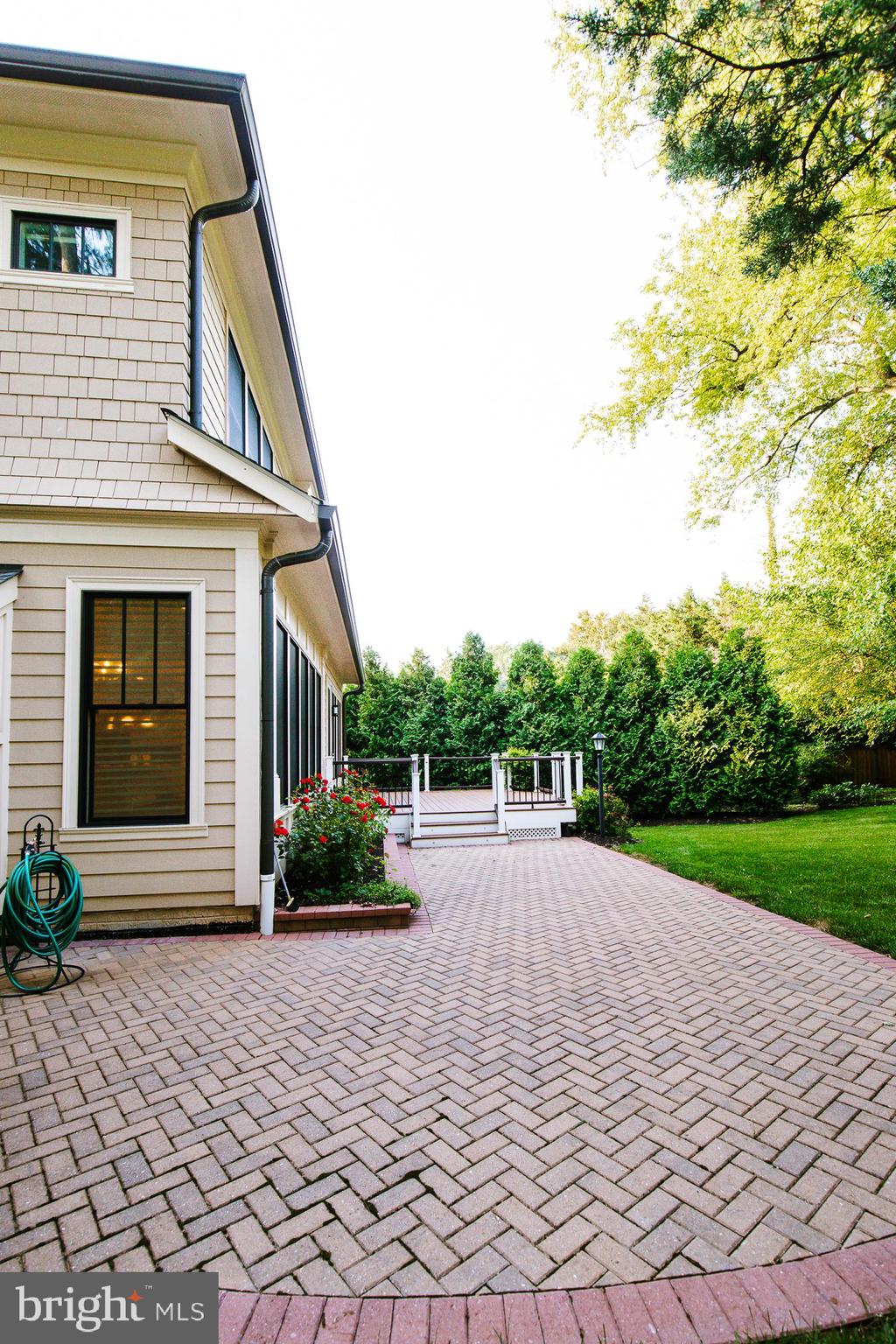 WEST LANGLEY - Residential