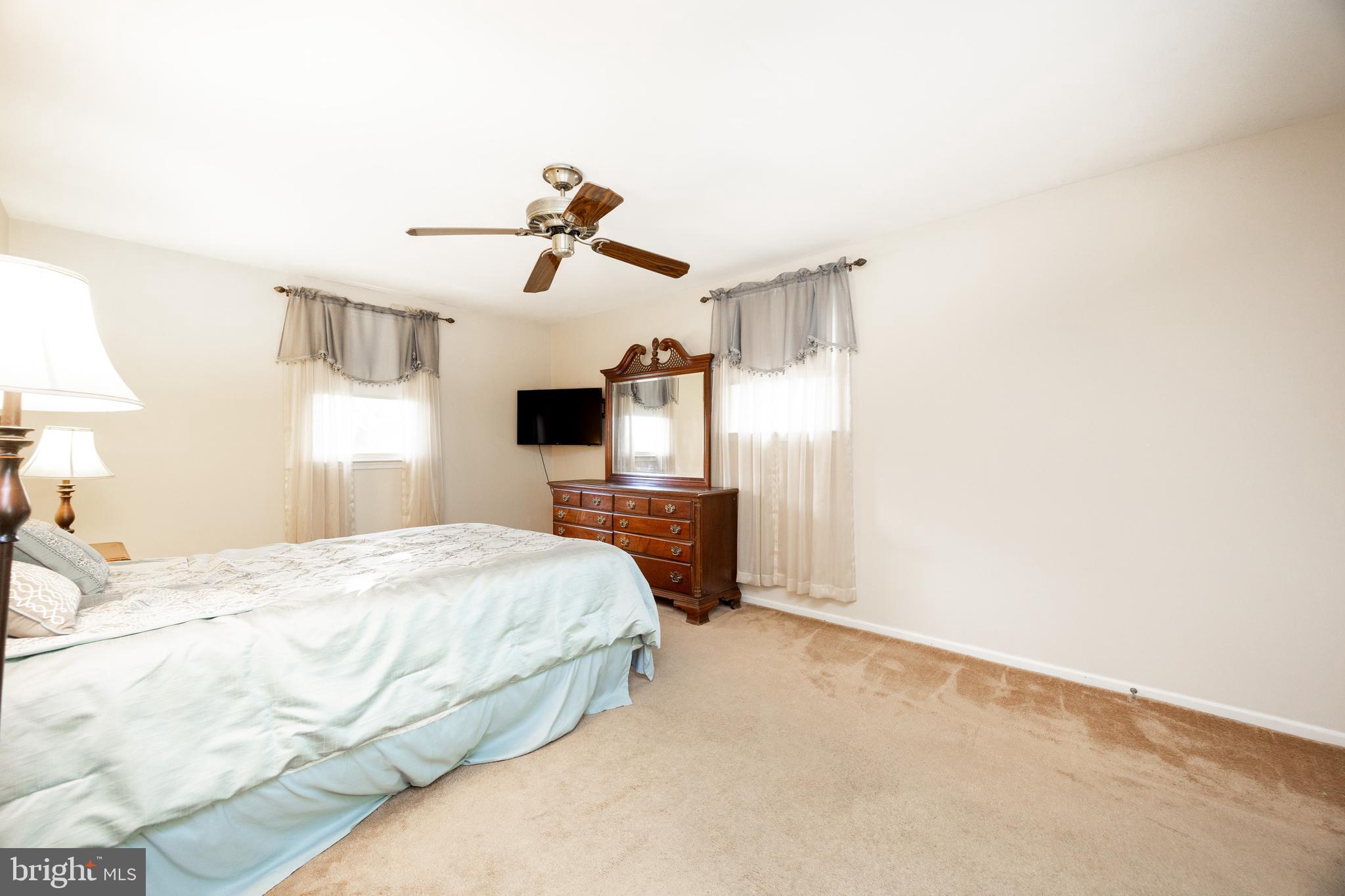 WHITFORD VILLAGE - Residential