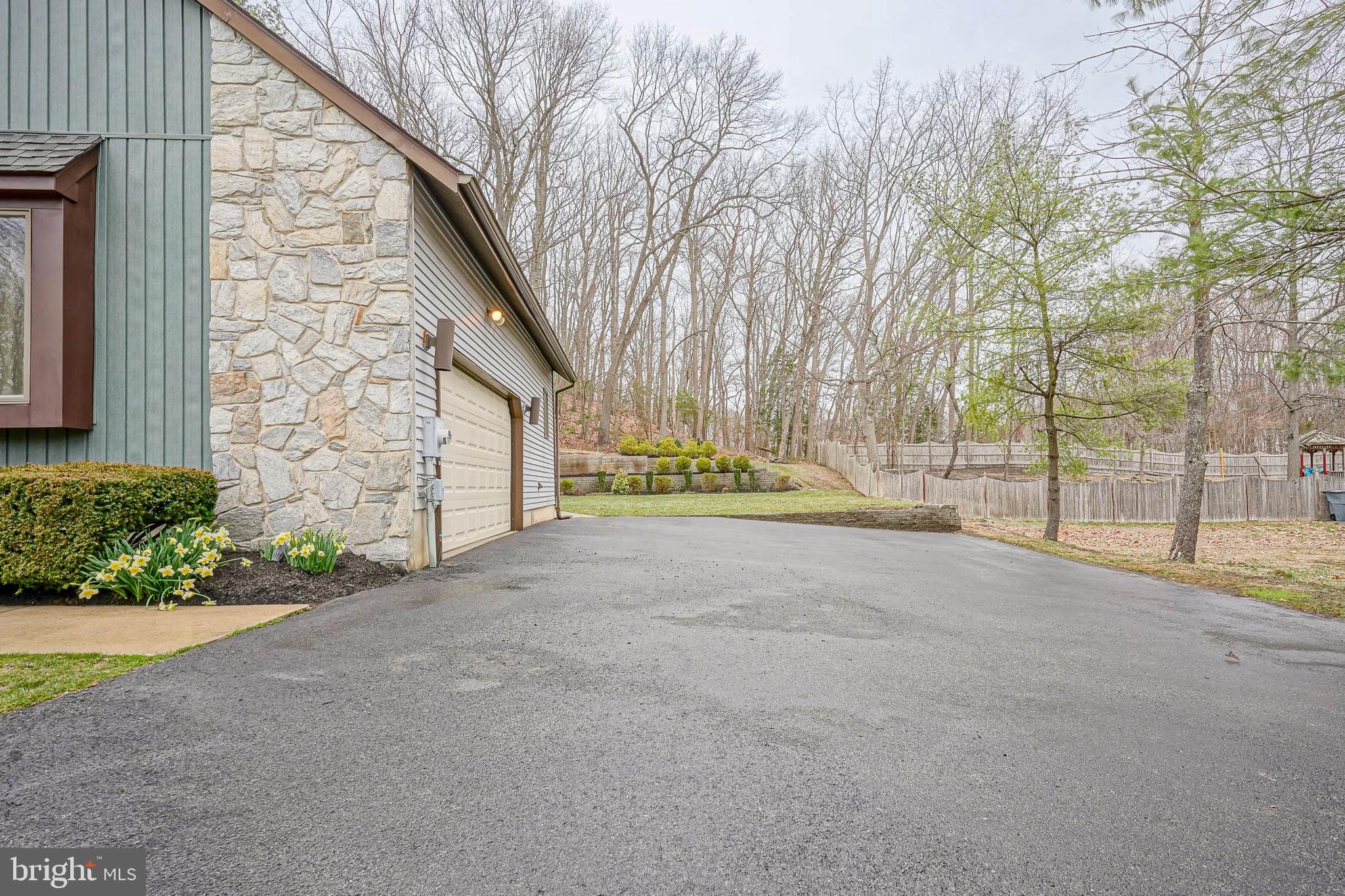 25 BERKSHIRE DRIVE
