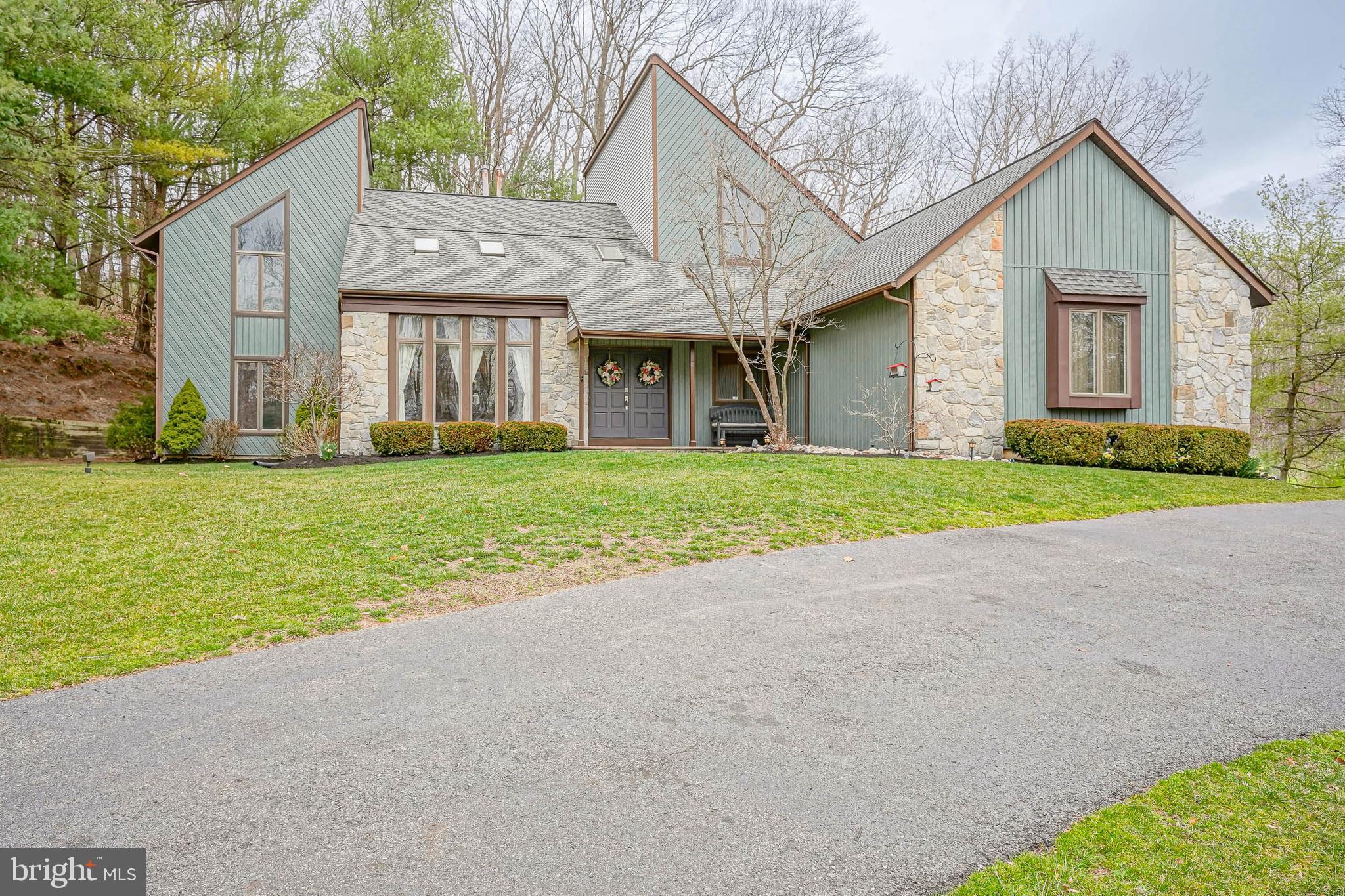 25 BERKSHIRE DRIVE