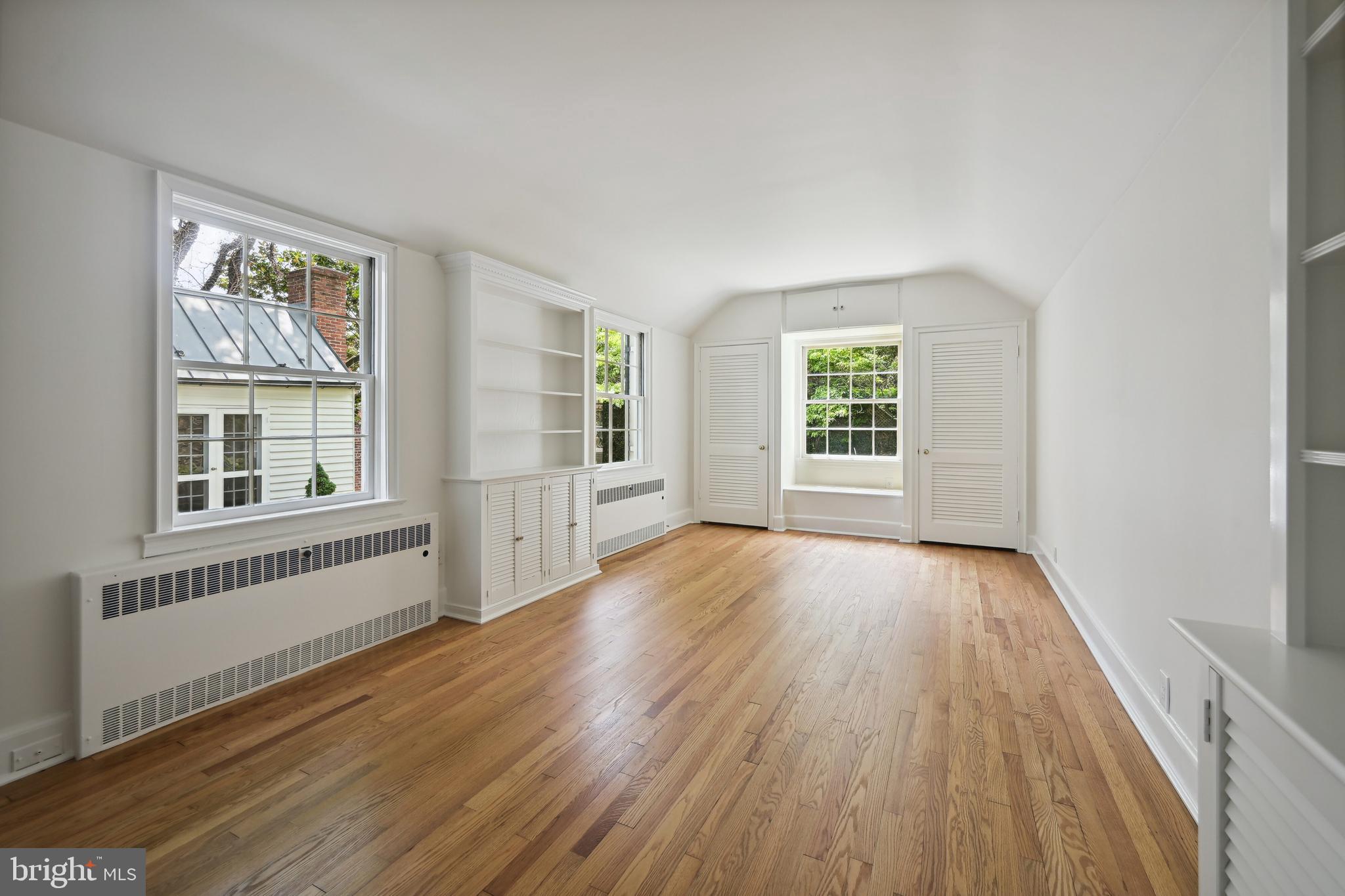 GEORGETOWN - Residential