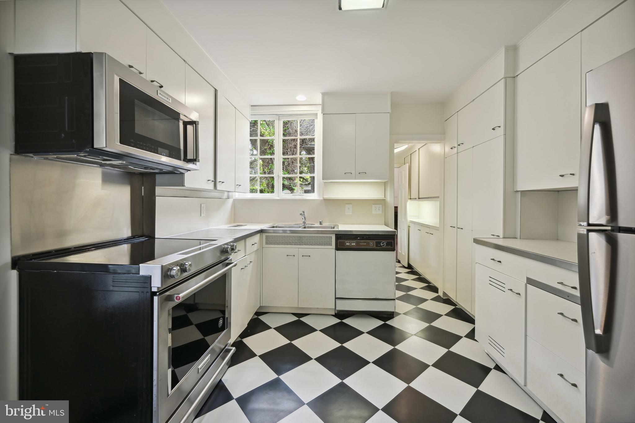 GEORGETOWN - Residential