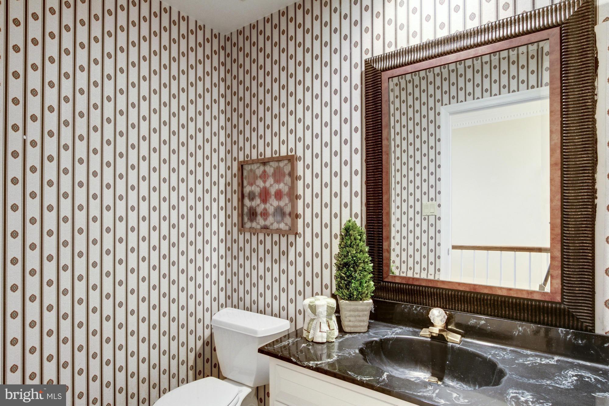 POTOMAC OUTSIDE - Residential