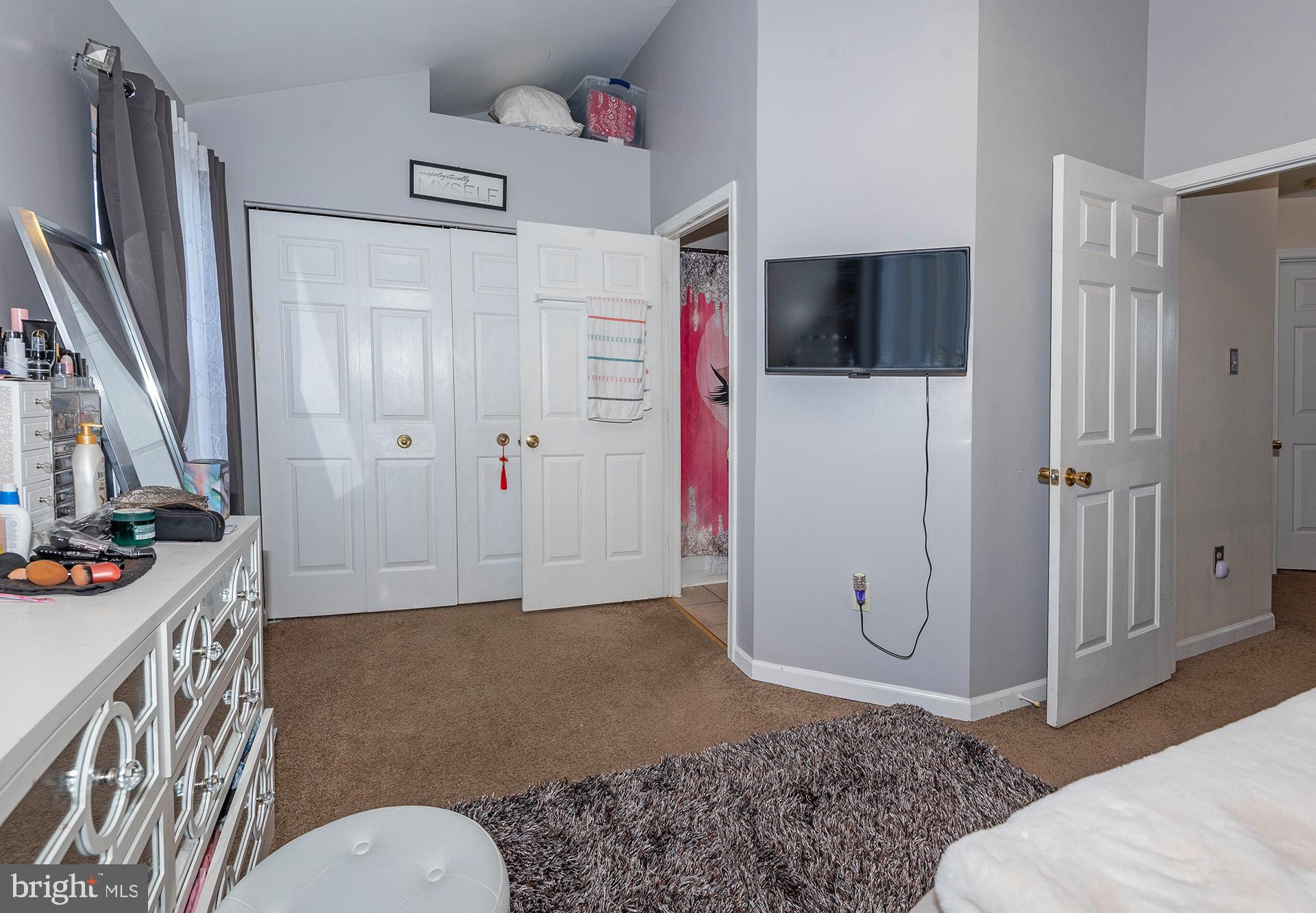 STONEY BEACH - Residential