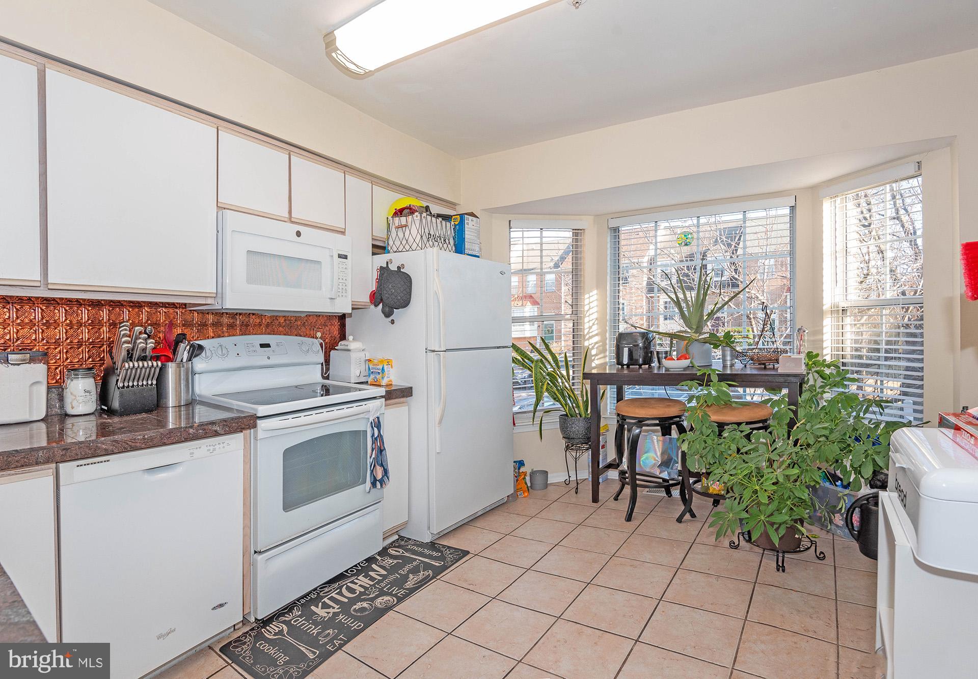 STONEY BEACH - Residential