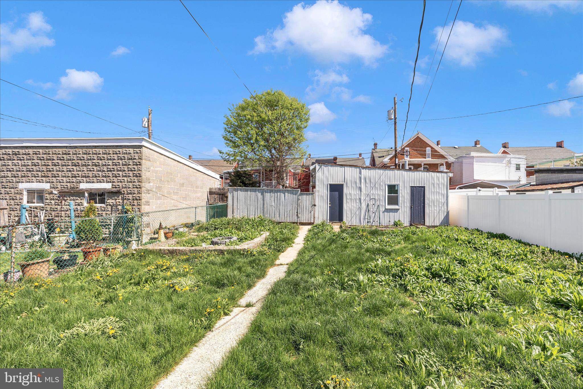 HAGERSTOWN - Residential