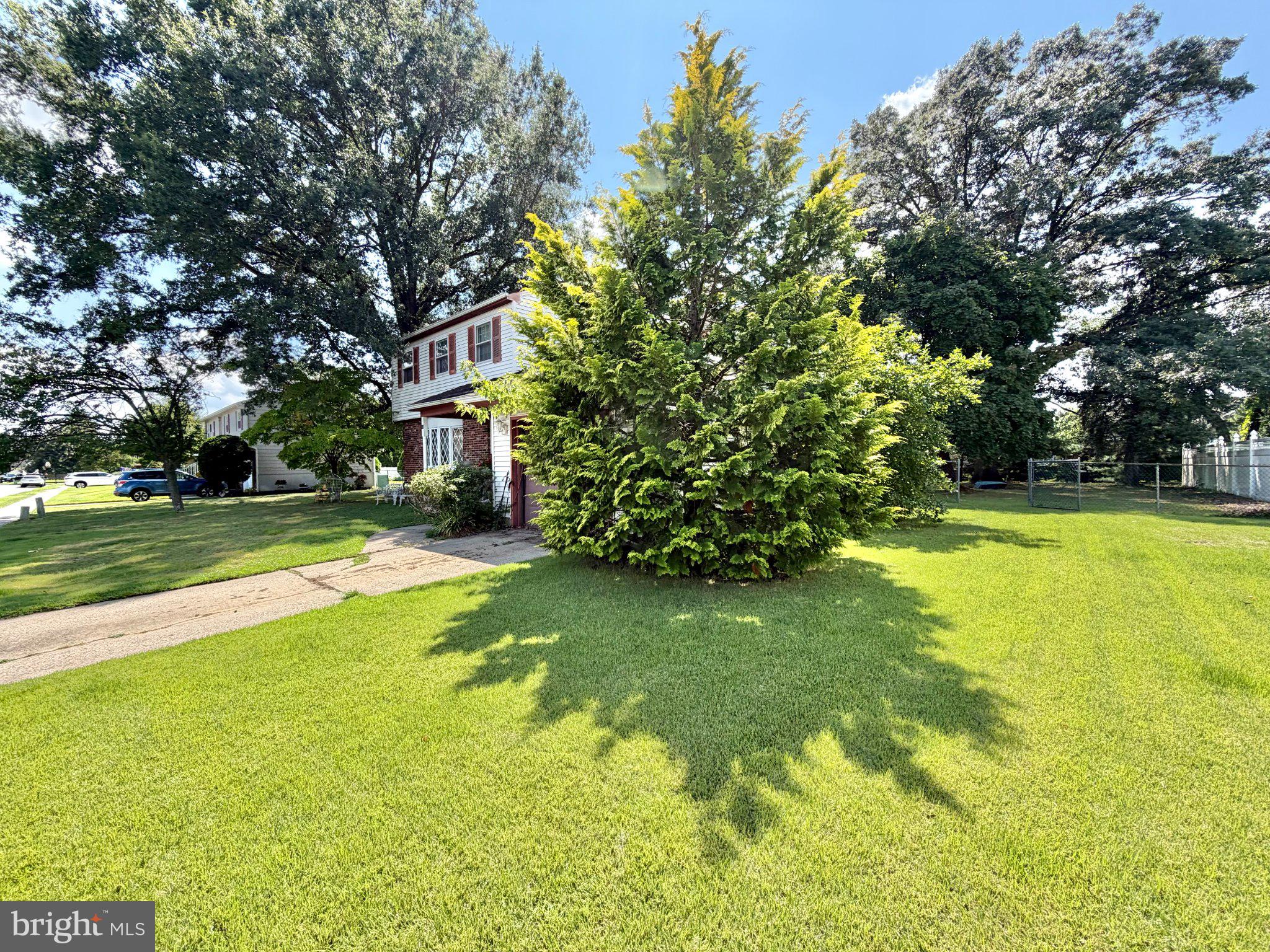 11 MCCAY DRIVE