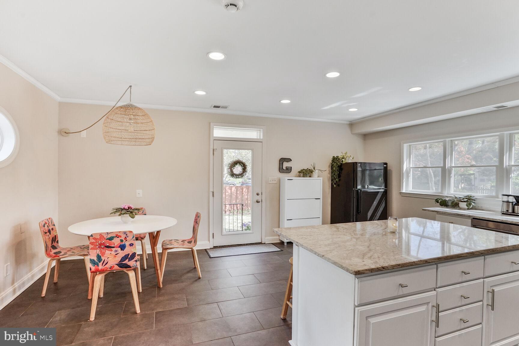 ASHTON HEIGHTS - Residential Lease