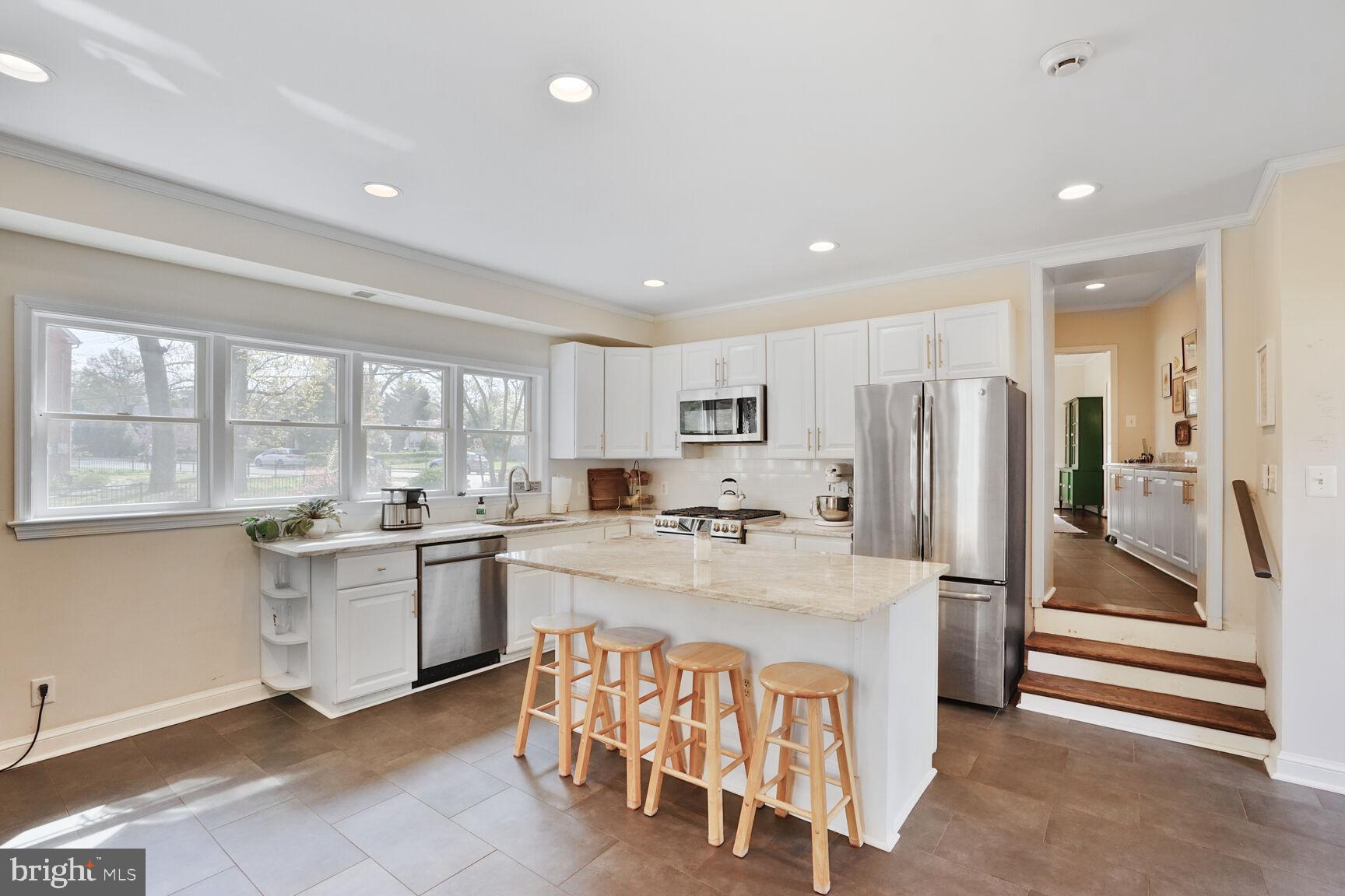 ASHTON HEIGHTS - Residential Lease