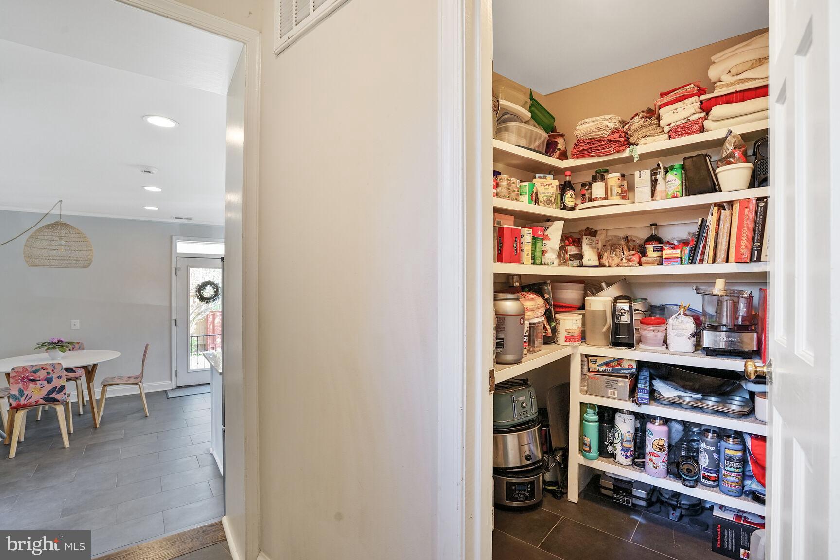 ASHTON HEIGHTS - Residential Lease