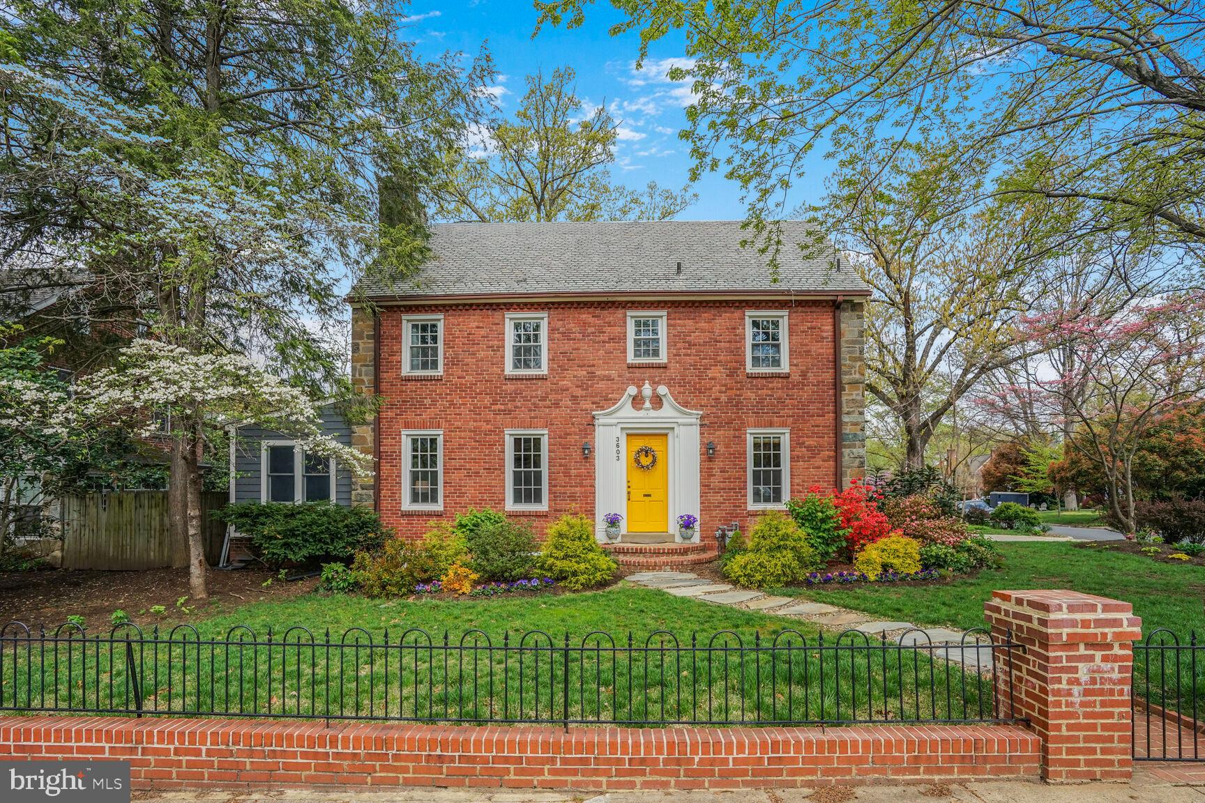 ASHTON HEIGHTS - Residential Lease