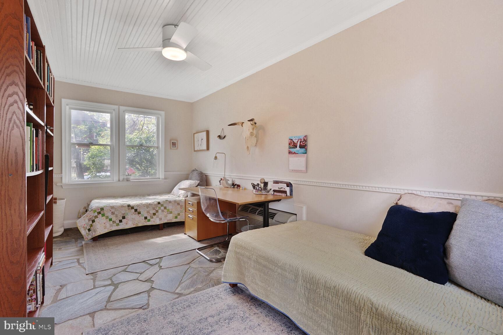 ASHTON HEIGHTS - Residential Lease