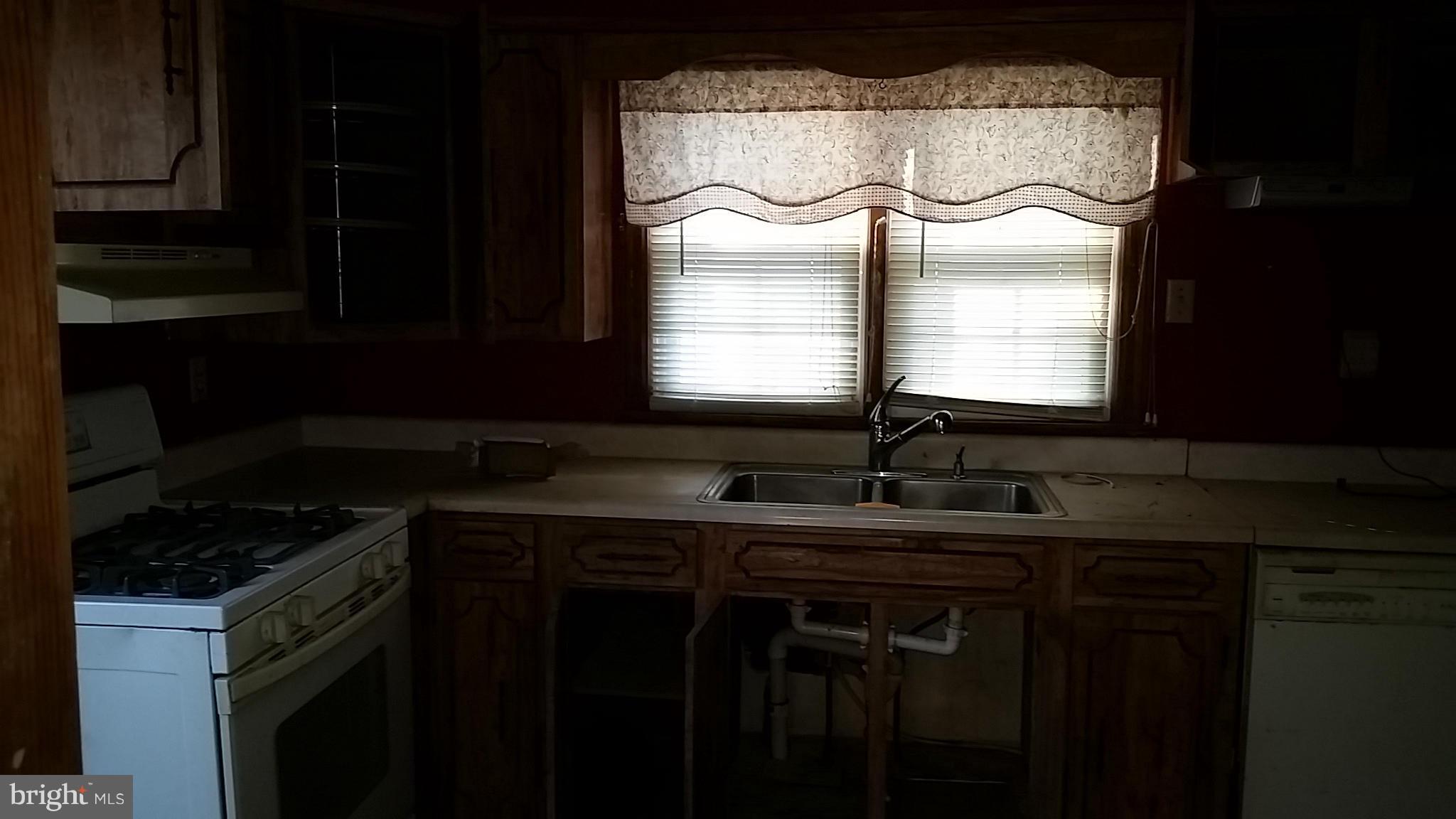 ROSEDALE GARDENS - Residential