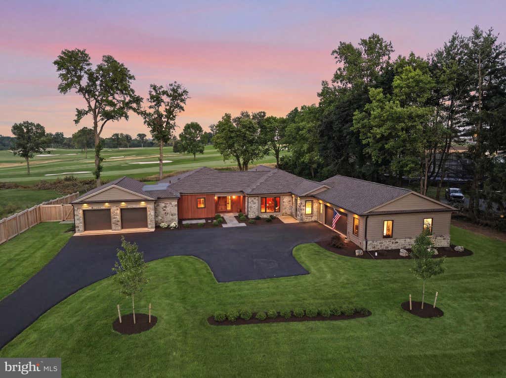 Photo of 1536 New Holland Pike, LANCASTER, PA 17601 (MLS # PALA2092076)
