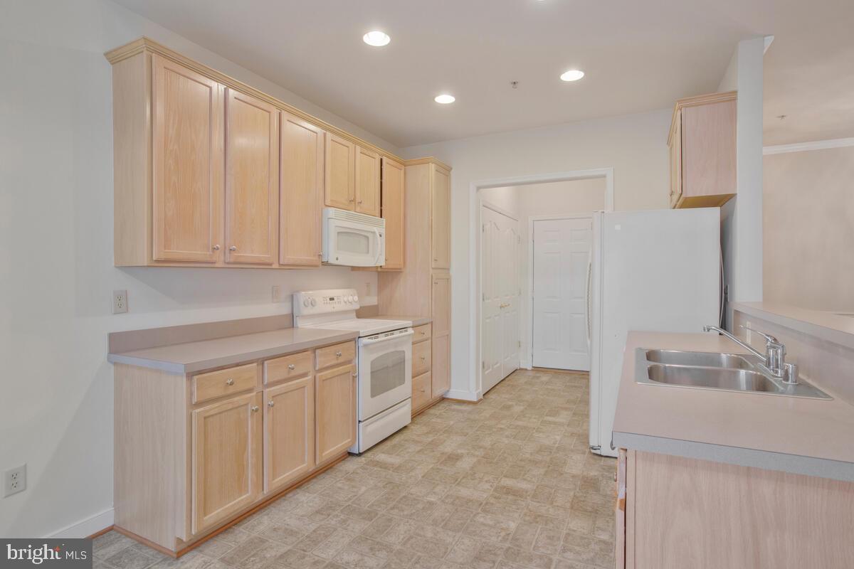 SNOWDEN OVERLOOK - Residential