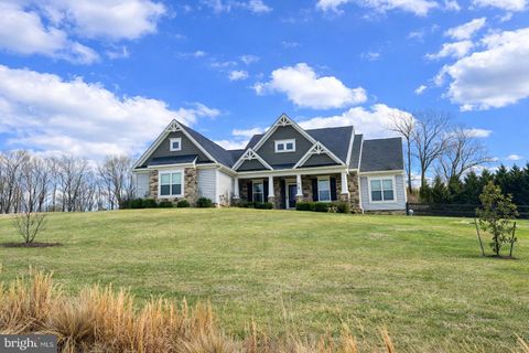 Photo of 116 Brooke Point Court, STAFFORD, VA 22554 (MLS # VAST2046934)
