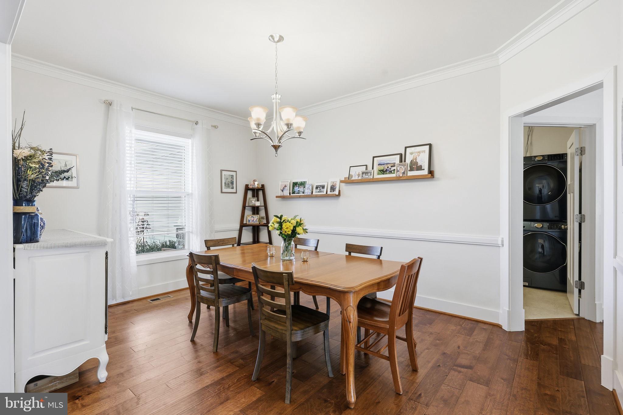 BROOKE POINT ESTATES - Residential