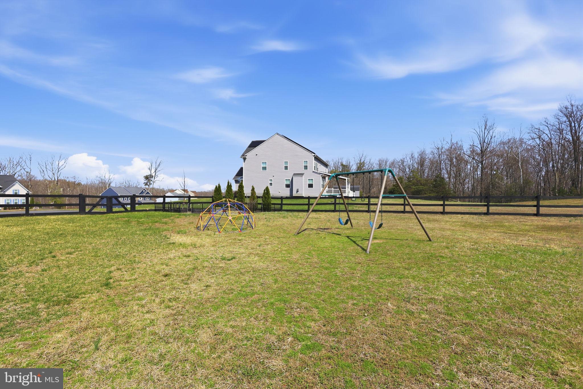 BROOKE POINT ESTATES - Residential