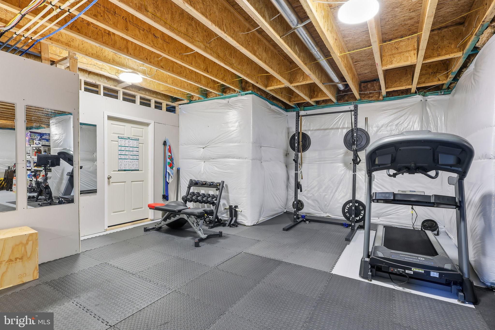 BROOKE POINT ESTATES - Residential