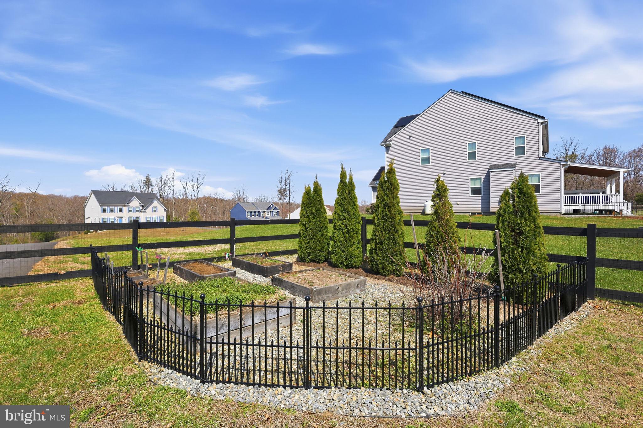 BROOKE POINT ESTATES - Residential