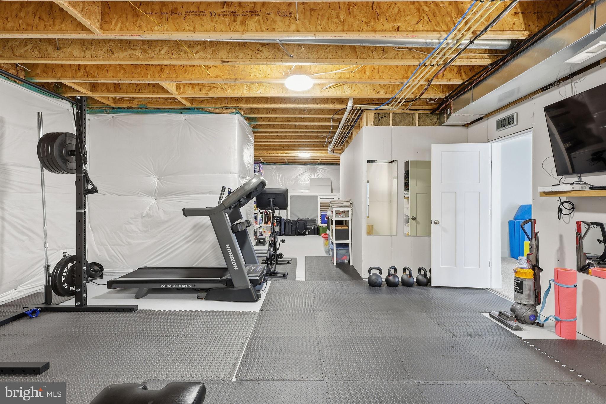 BROOKE POINT ESTATES - Residential