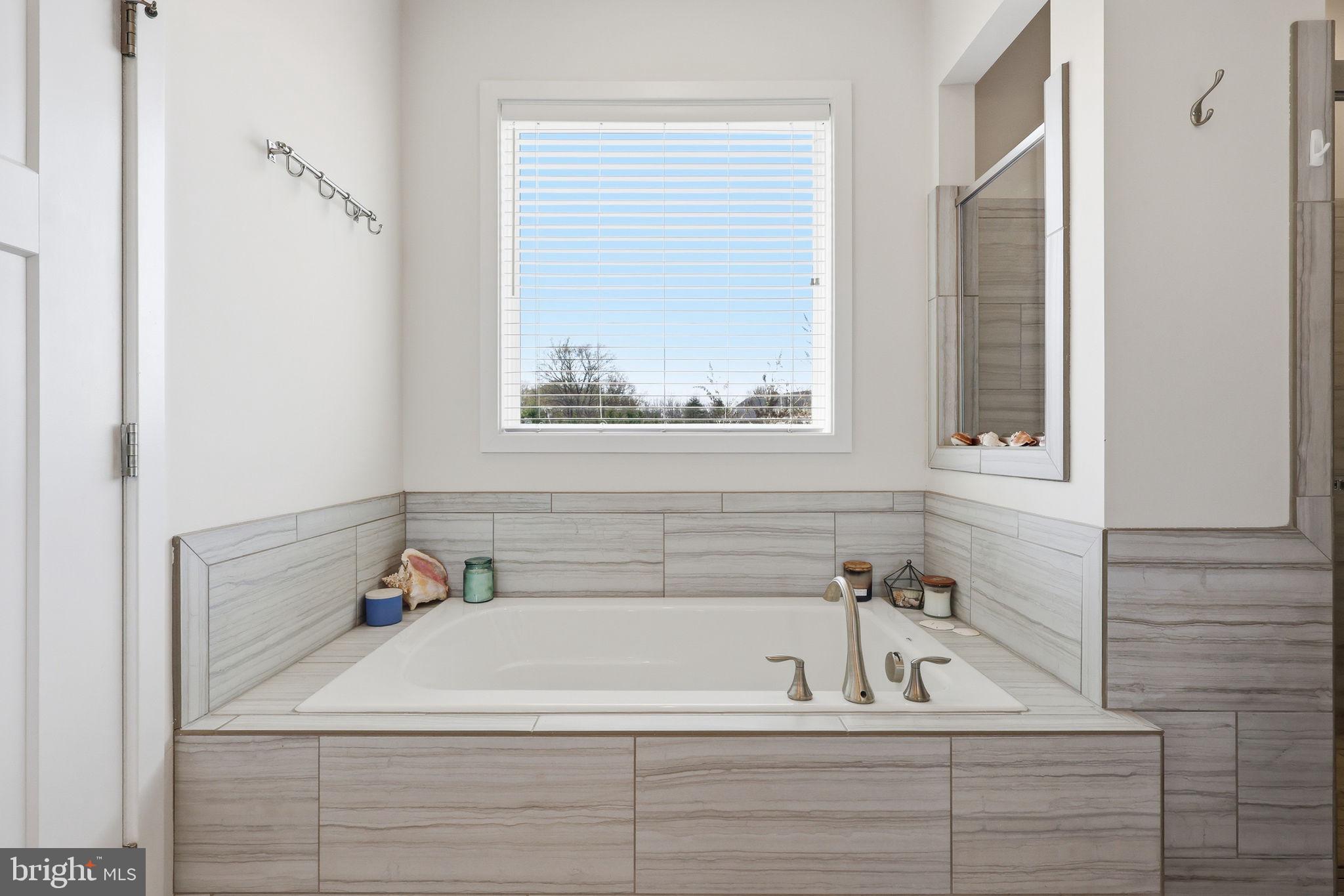 BROOKE POINT ESTATES - Residential