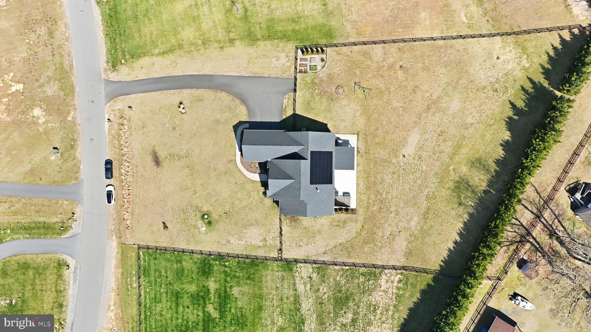 BROOKE POINT ESTATES - Residential