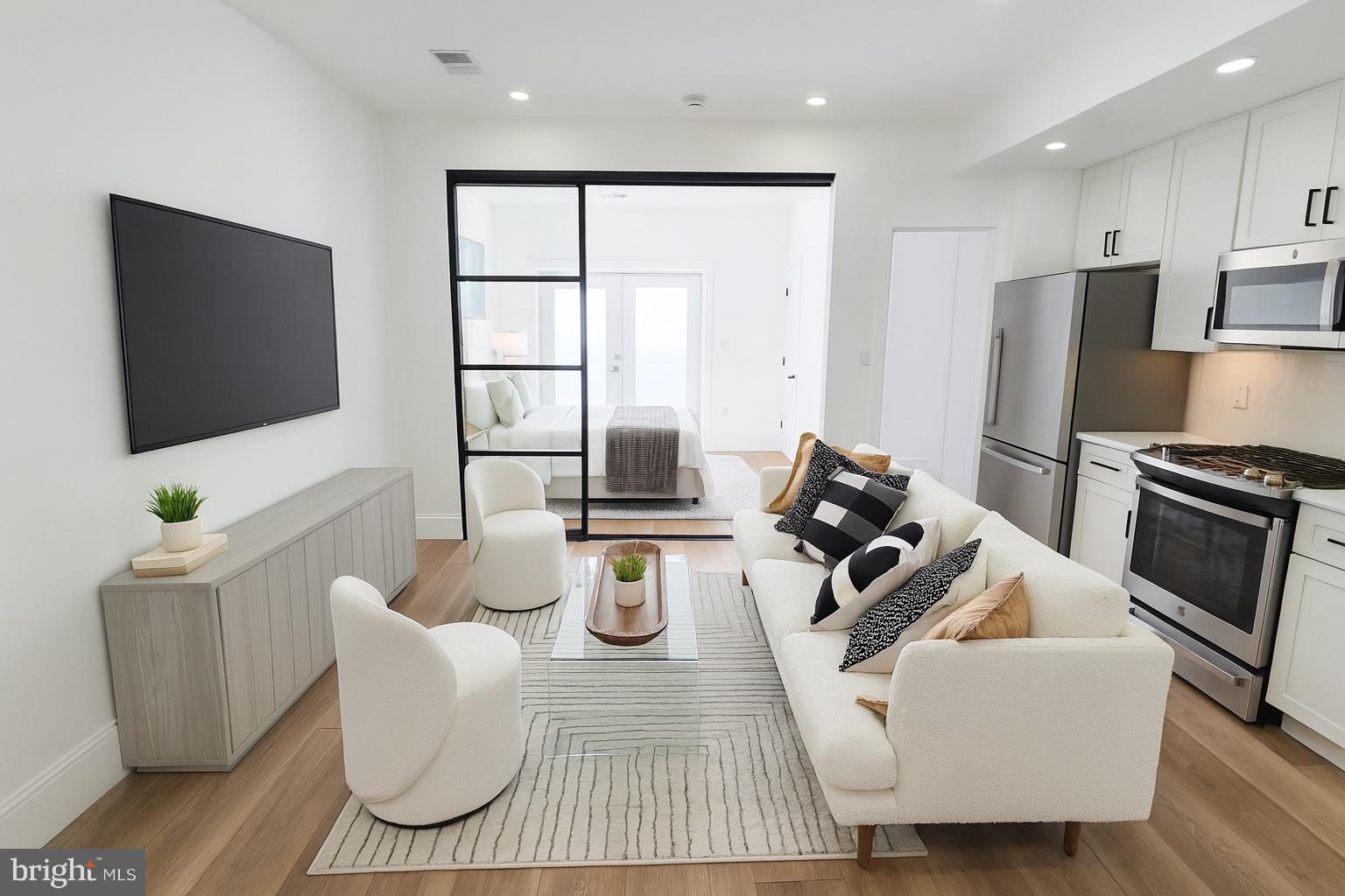 2517 ONTARIO ROAD NW 1