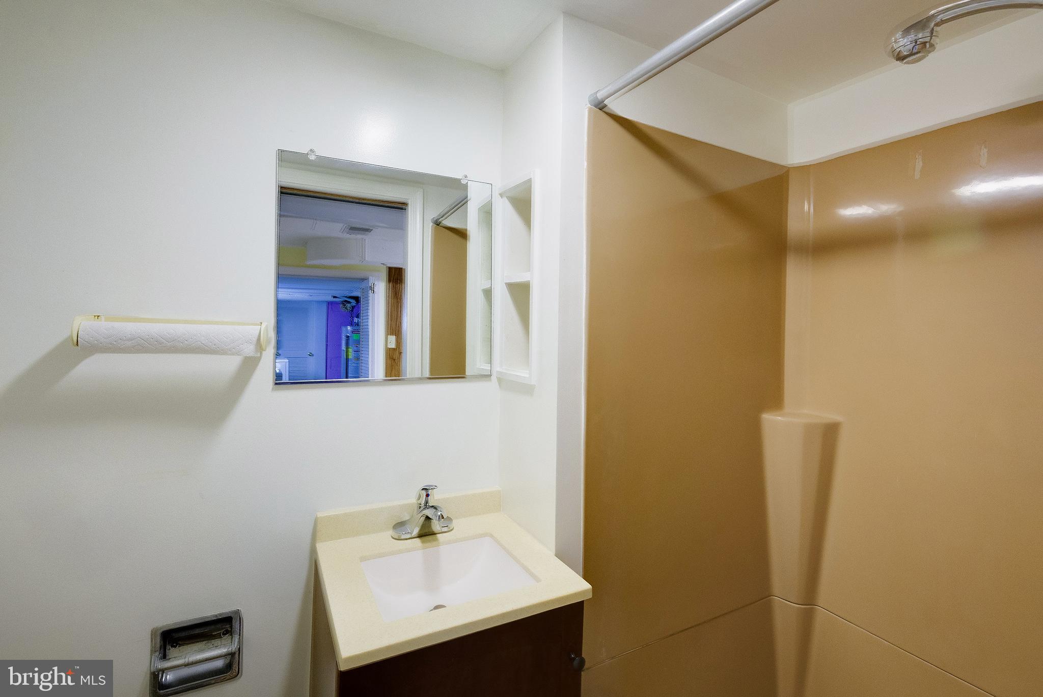 AVONDALE TERRACE - Residential Lease