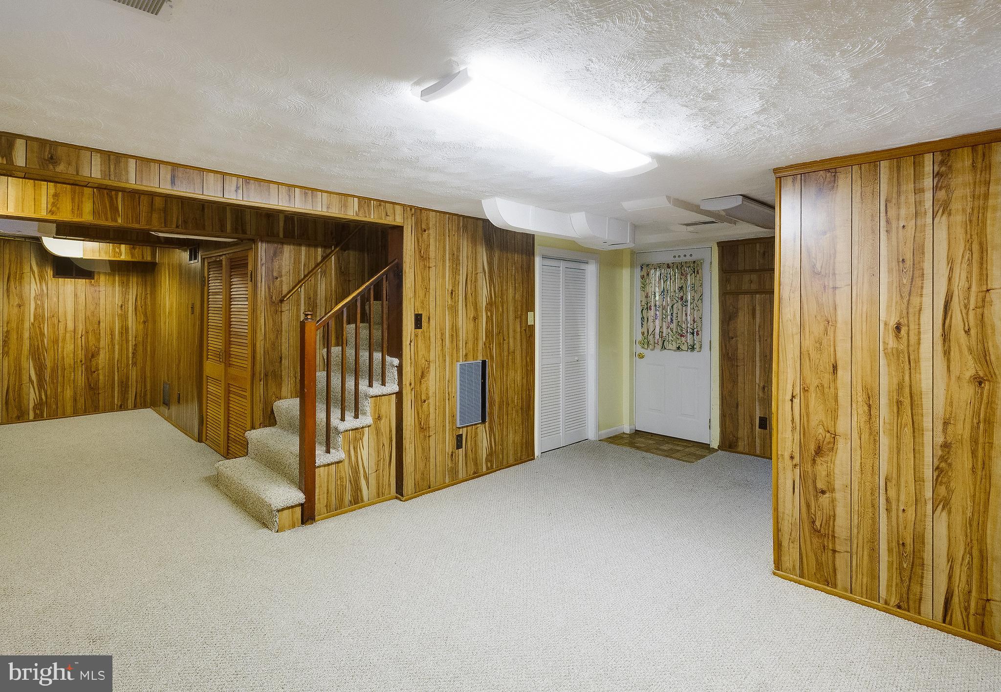 AVONDALE TERRACE - Residential Lease