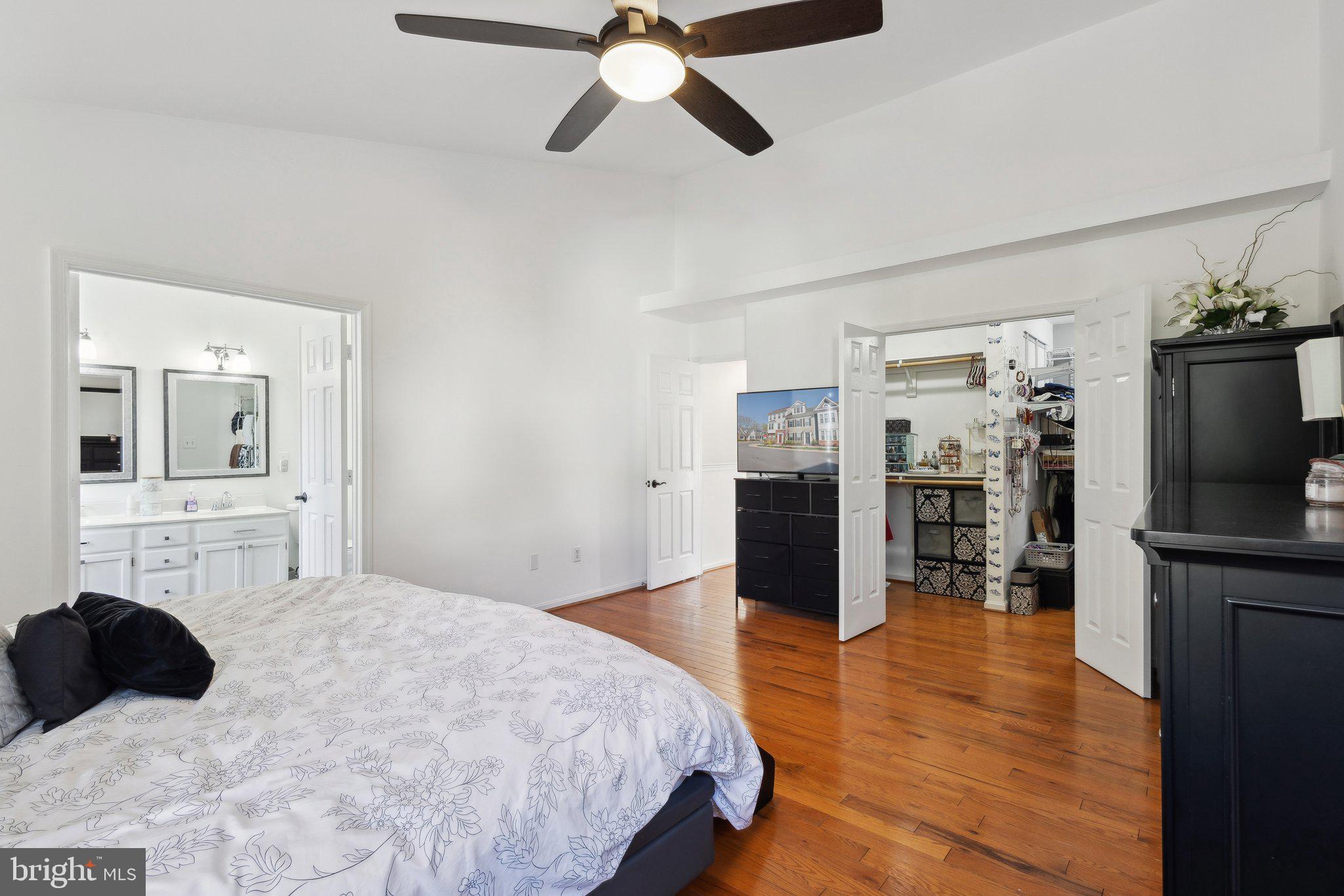 BLOOMS CROSSING - Residential