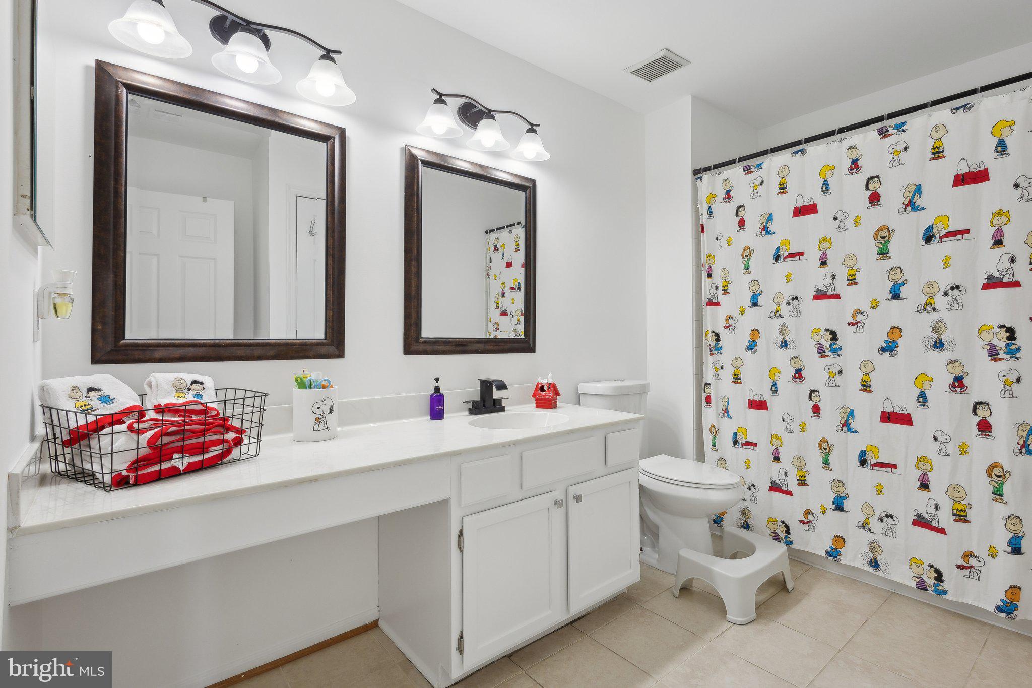 BLOOMS CROSSING - Residential