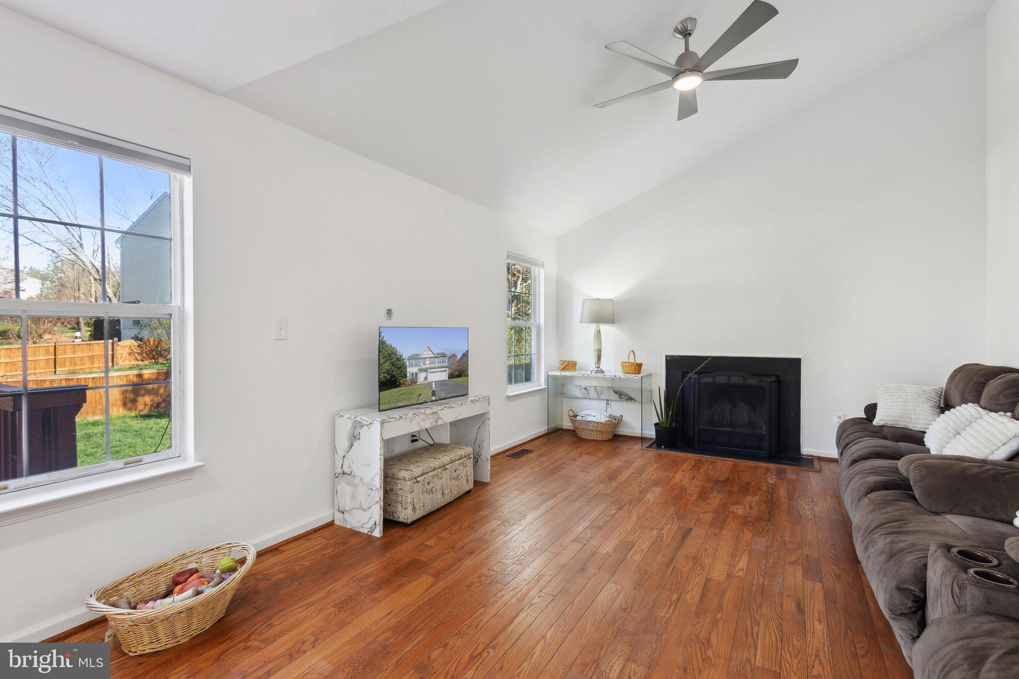 BLOOMS CROSSING - Residential