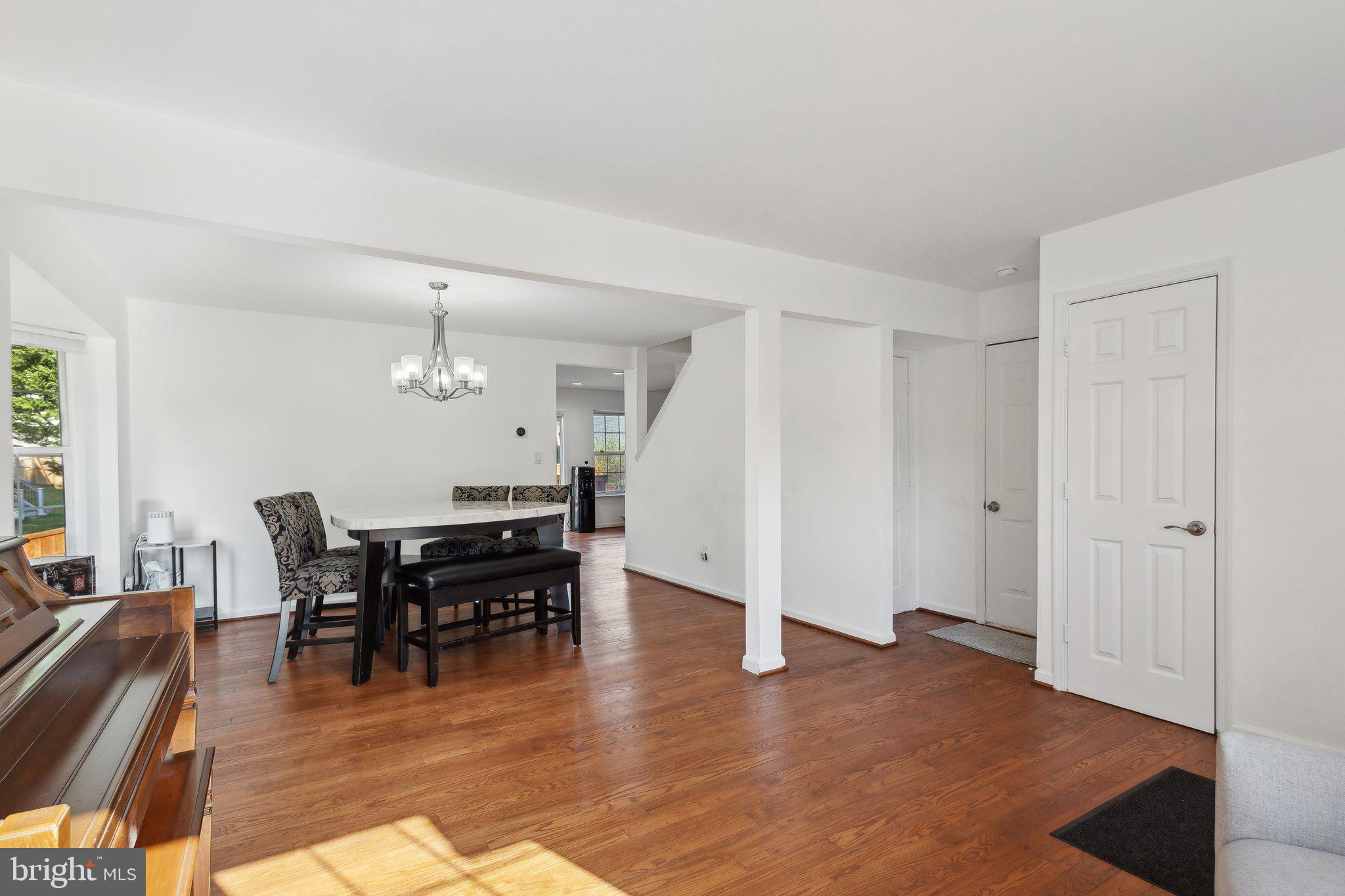 BLOOMS CROSSING - Residential