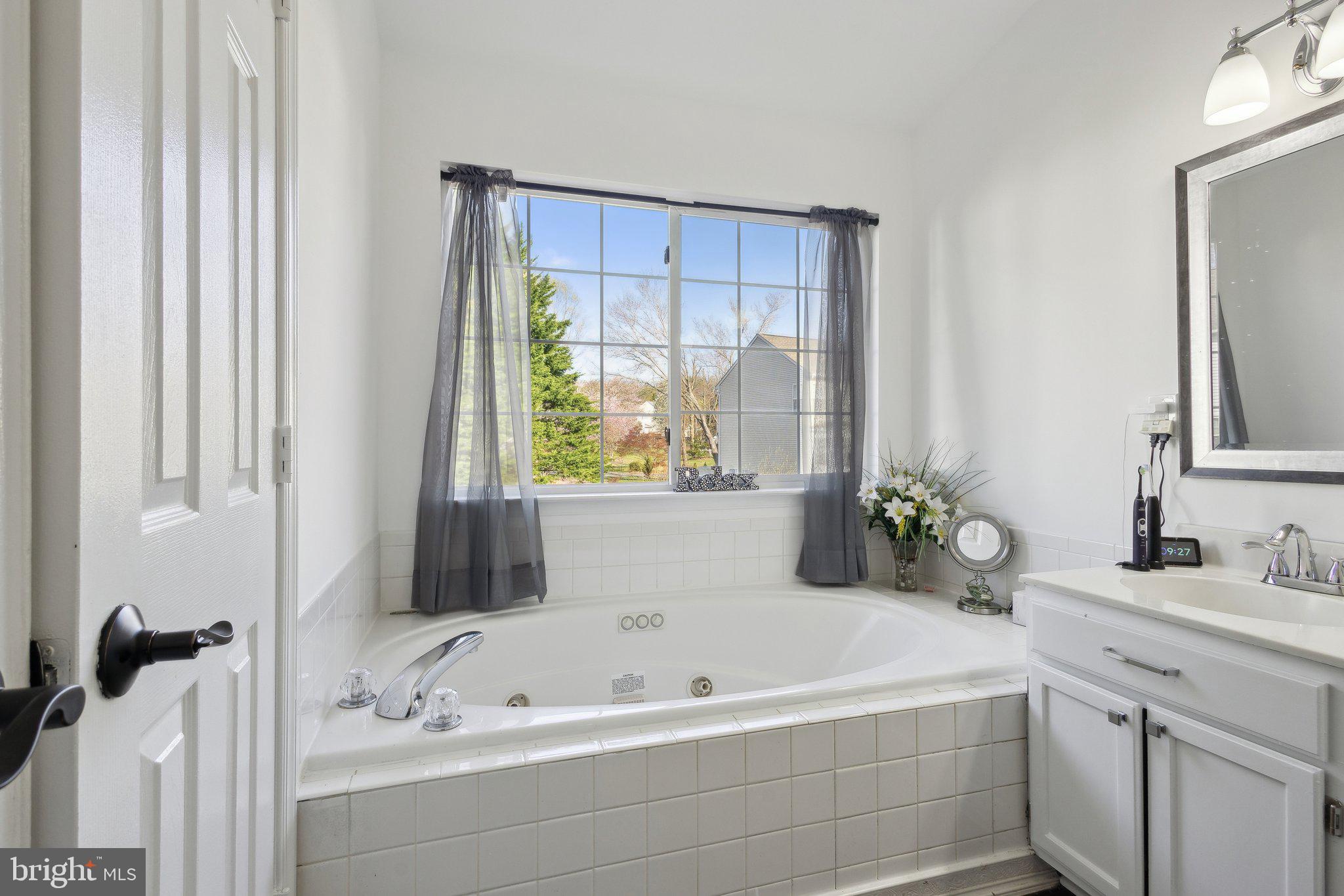 BLOOMS CROSSING - Residential