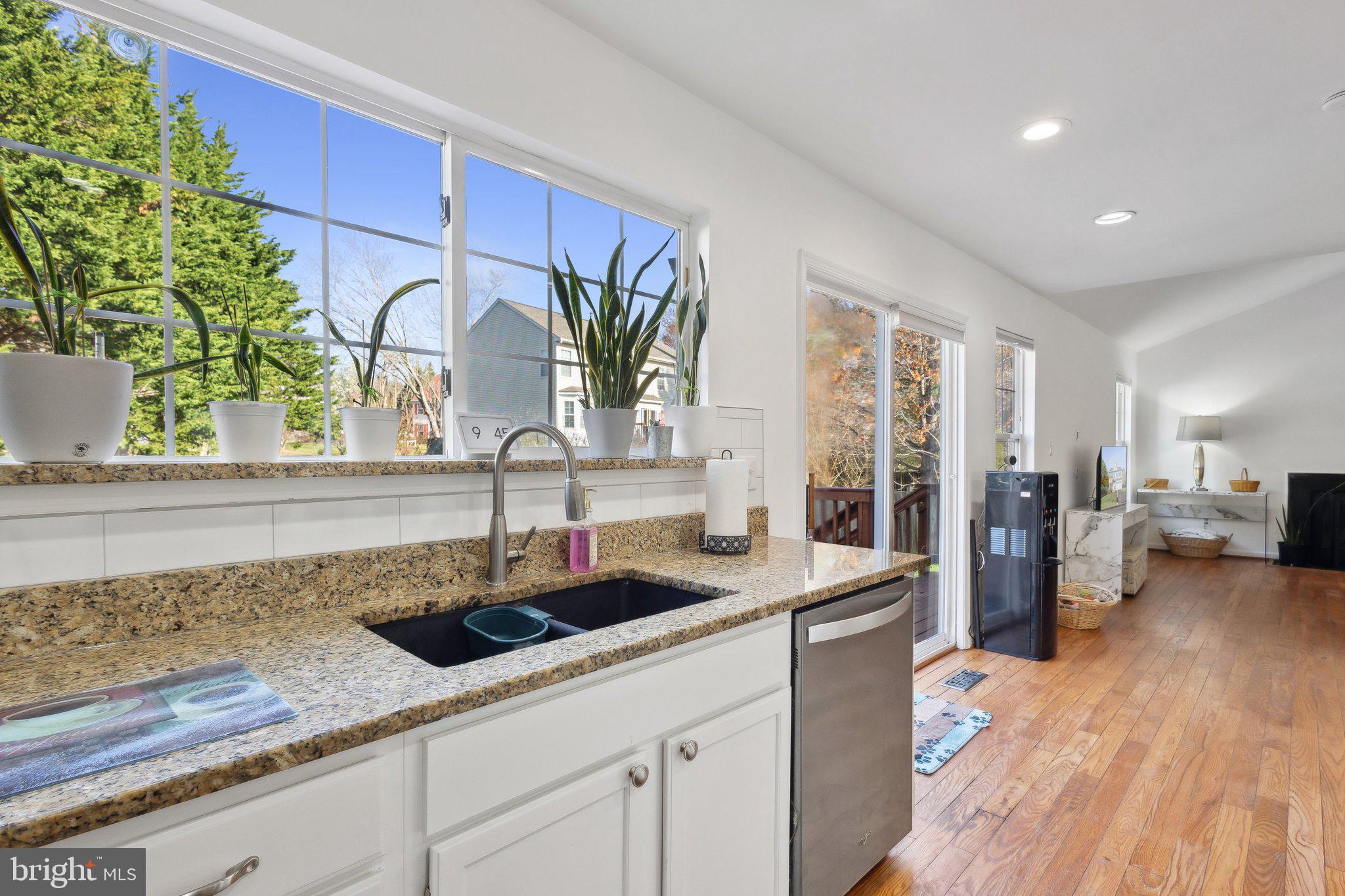 BLOOMS CROSSING - Residential