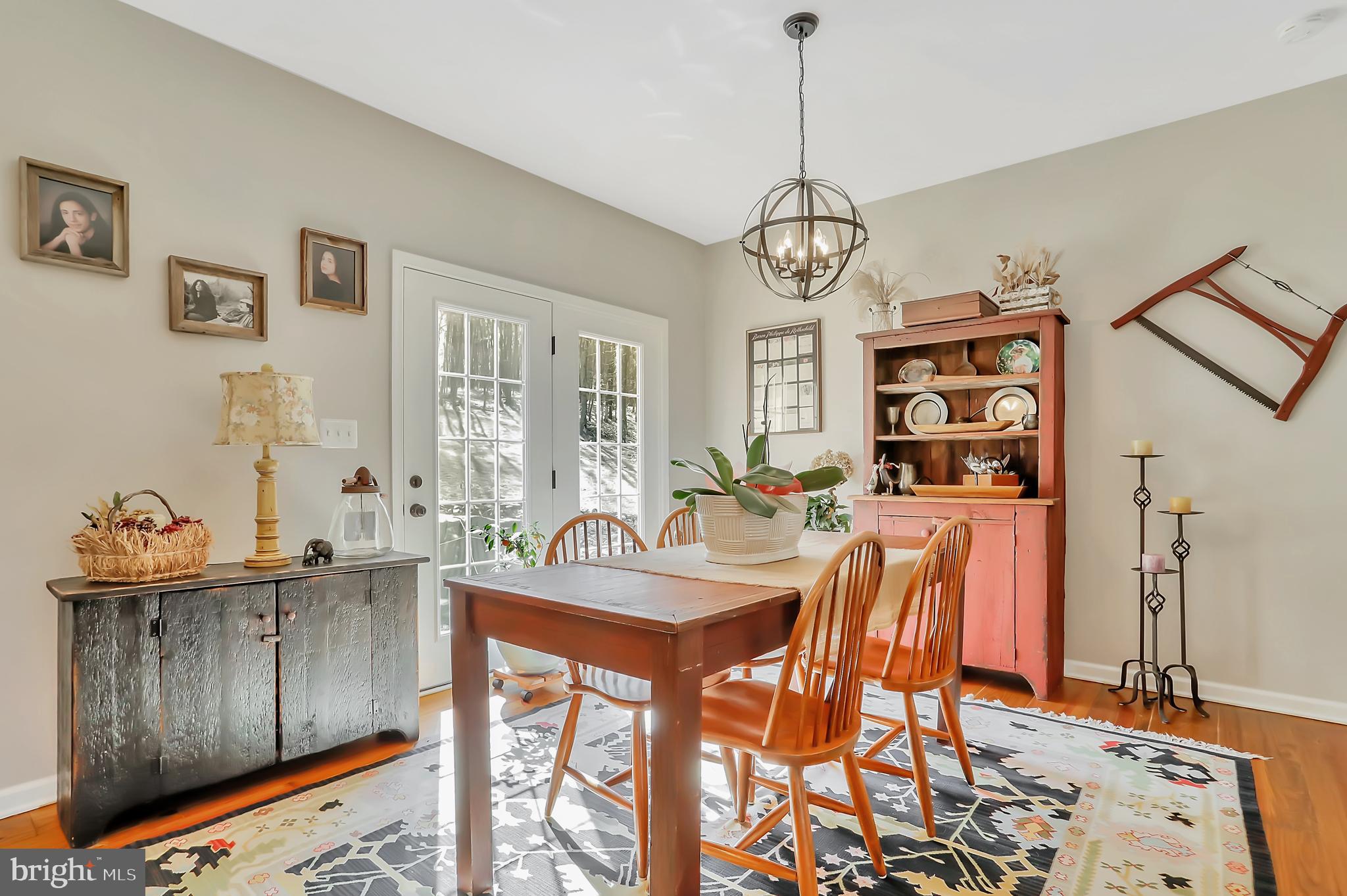 SMOKEYSHIRE - Residential