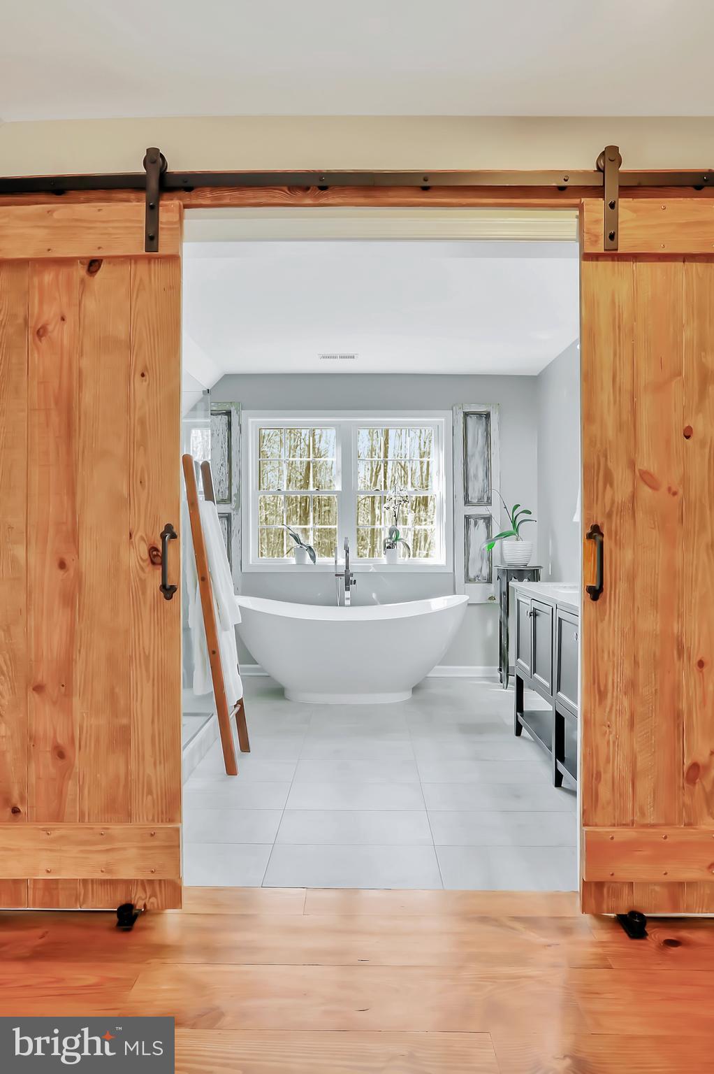 SMOKEYSHIRE - Residential