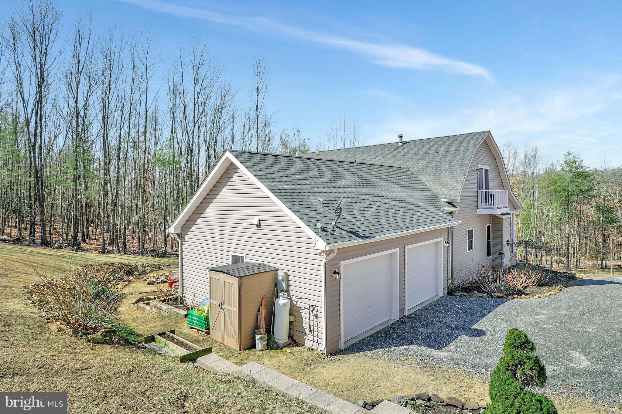 SMOKEYSHIRE - Residential