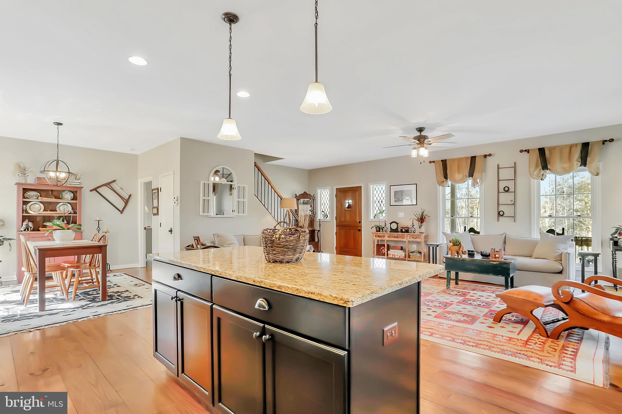 SMOKEYSHIRE - Residential