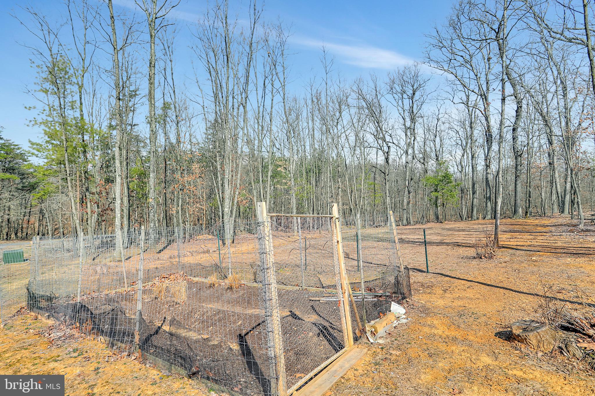 SMOKEYSHIRE - Residential