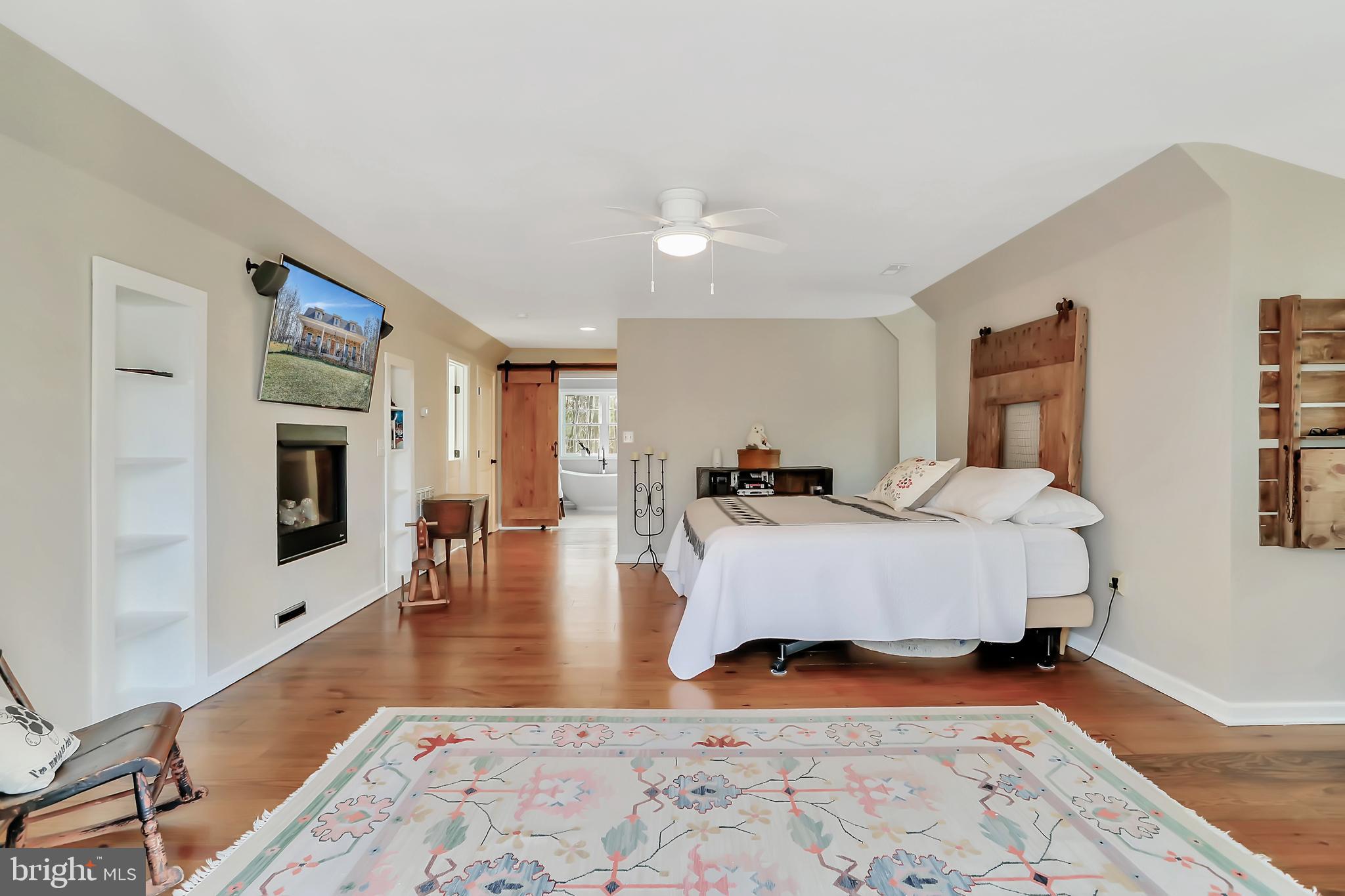 SMOKEYSHIRE - Residential