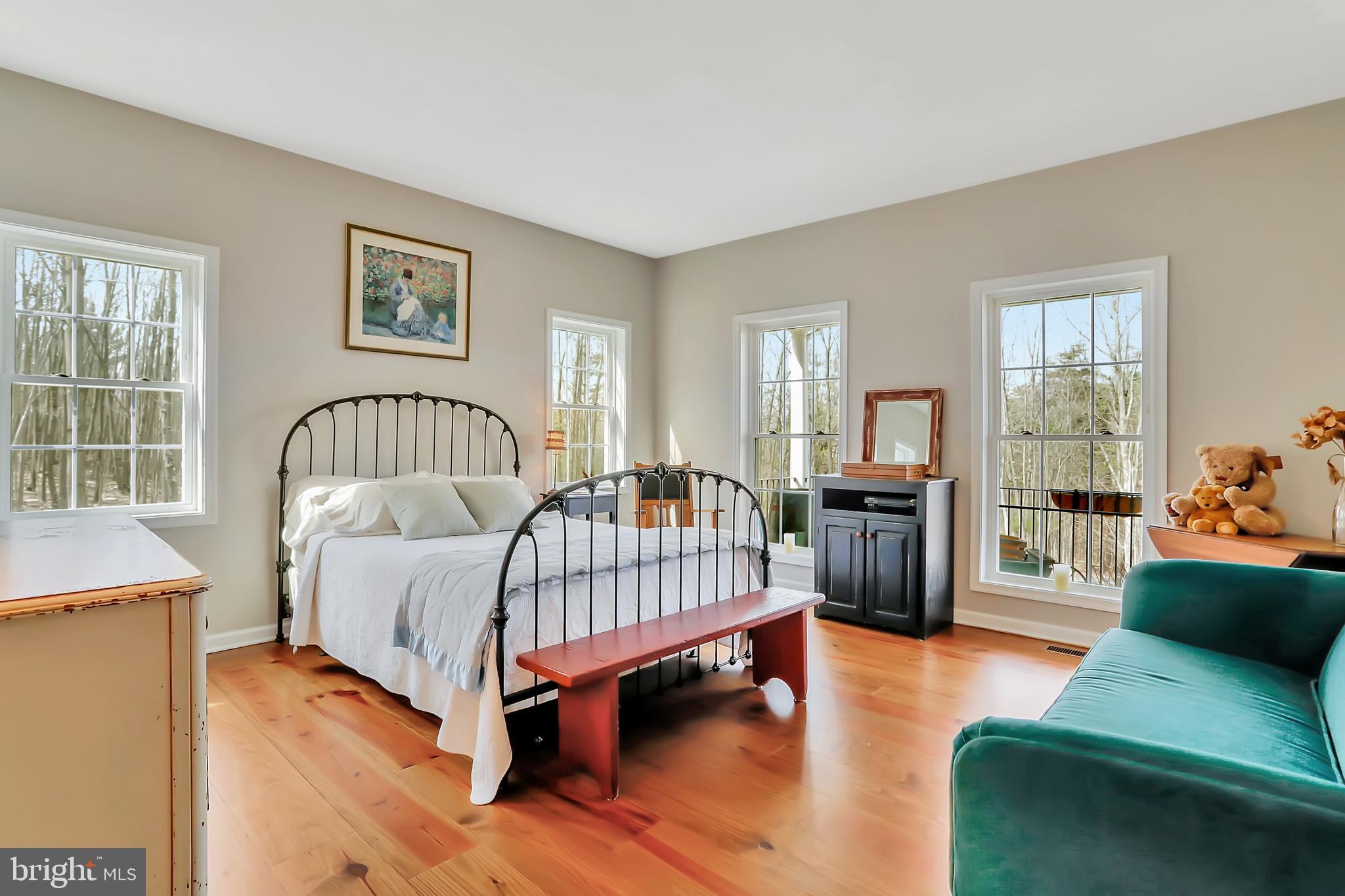 SMOKEYSHIRE - Residential